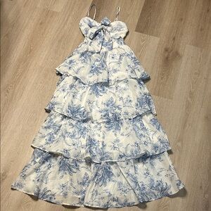 NWT Miss Avenue Open Chest Bow Tie Floral Blue and White Tiered Dress
